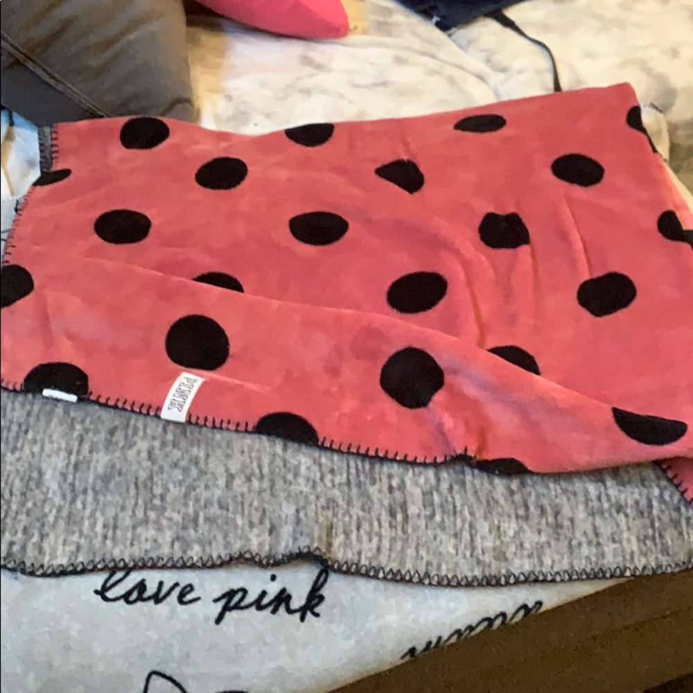 Pink polka dot throw blanket